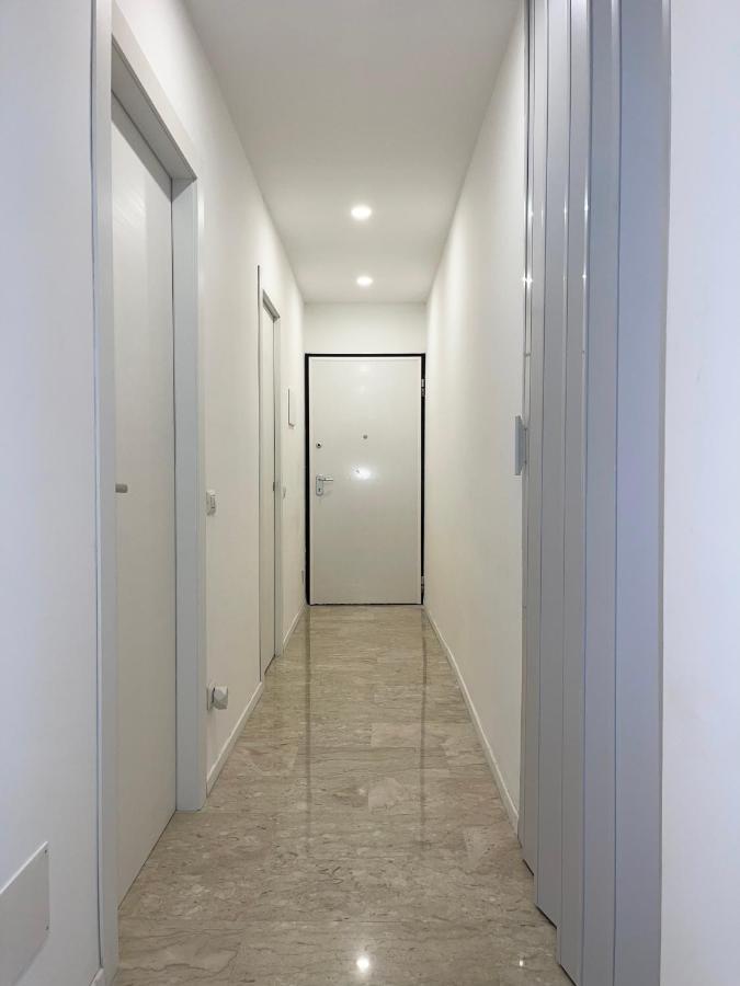 The White House, Modern Apartment In Center Milan Exterior photo