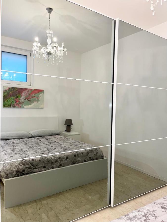 The White House, Modern Apartment In Center Milan Exterior photo